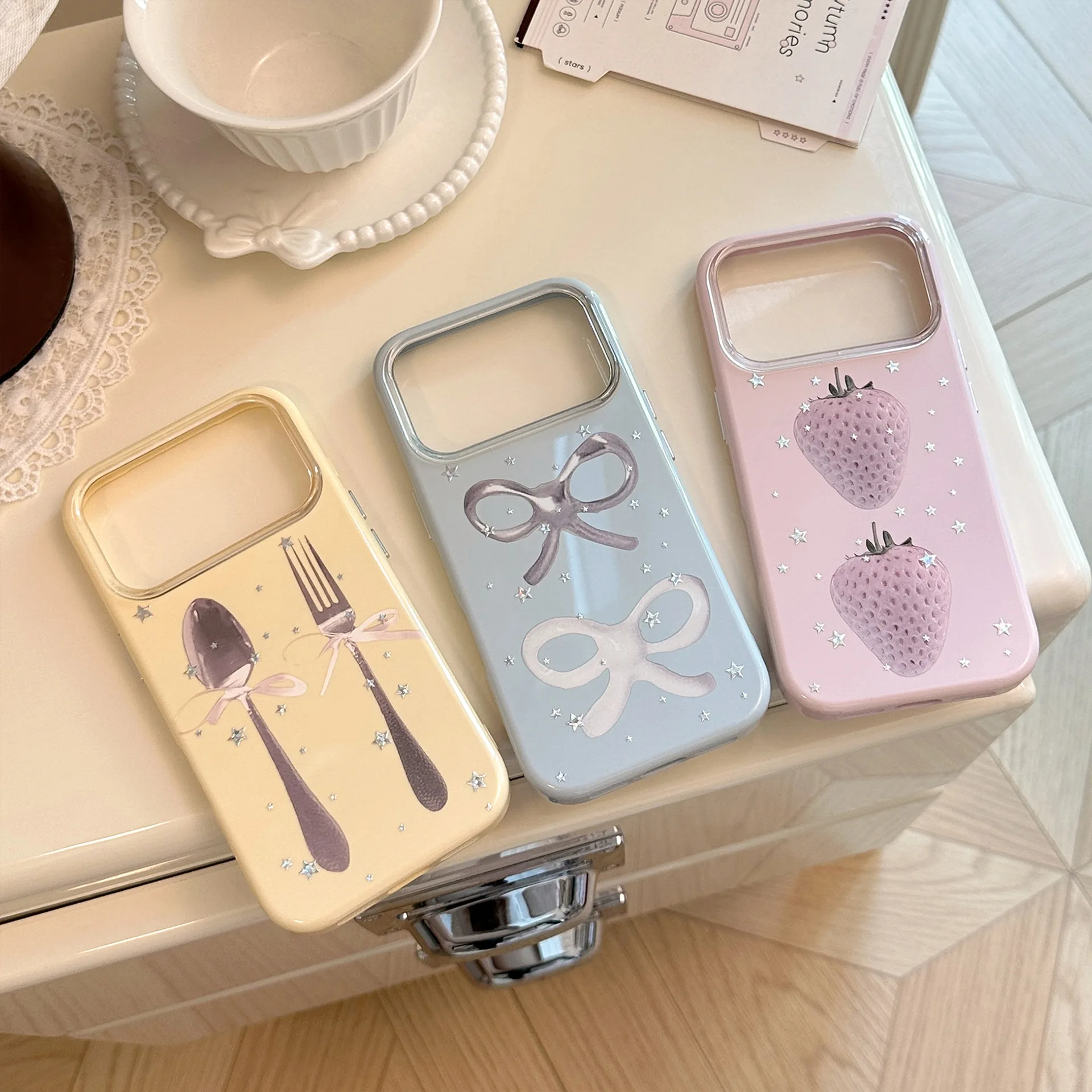เคสโทรศัพท์ลายภาพประกอบดาวสีเง - Apple Iphone 15 บทวิจารณ์และราคา