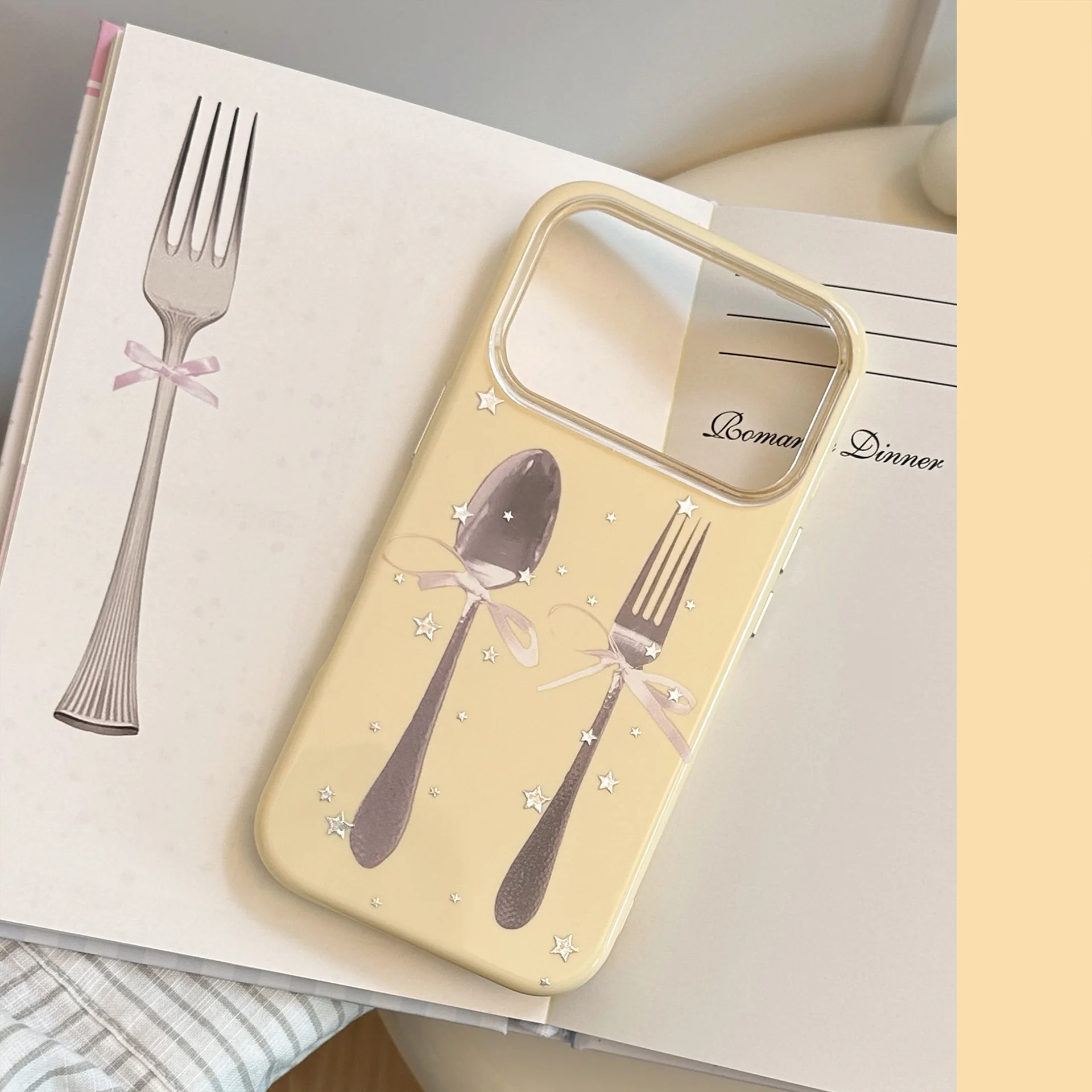 เคสโทรศัพท์ลายภาพประกอบดาวสีเง - Apple Iphone 15 บทวิจารณ์และราคา